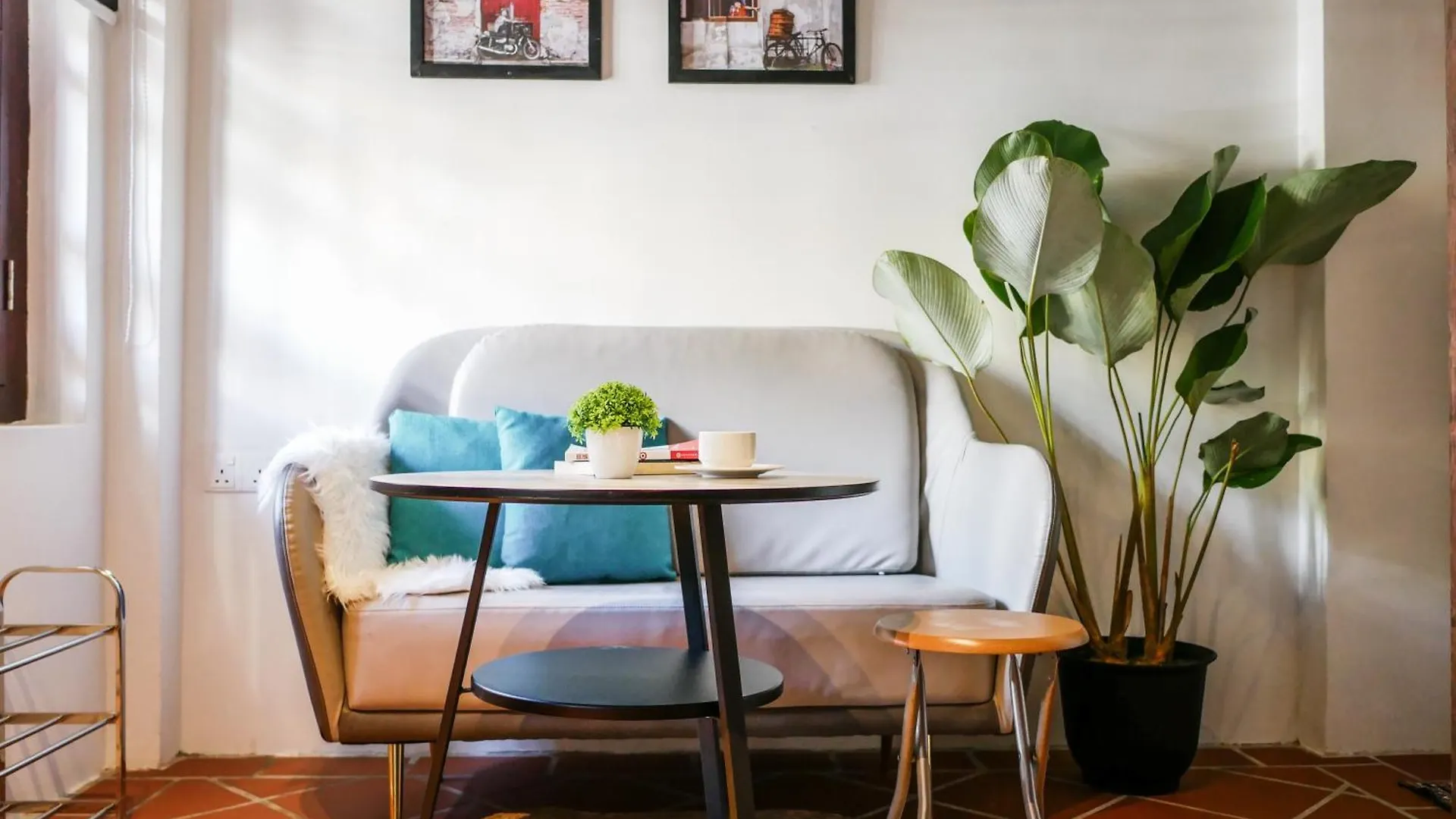Carnarvon Antique Loft Hotel George Town